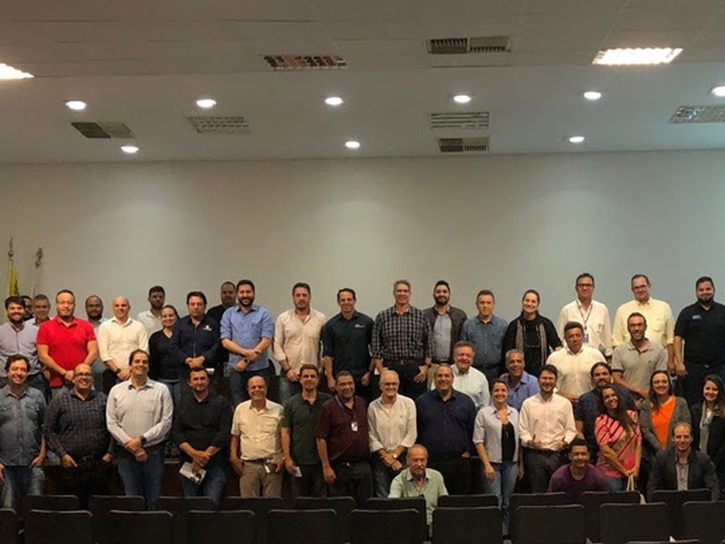 Fenasucro & Agrocana reúne entidades e cria projeto de incentivo à participação de empresas na feira