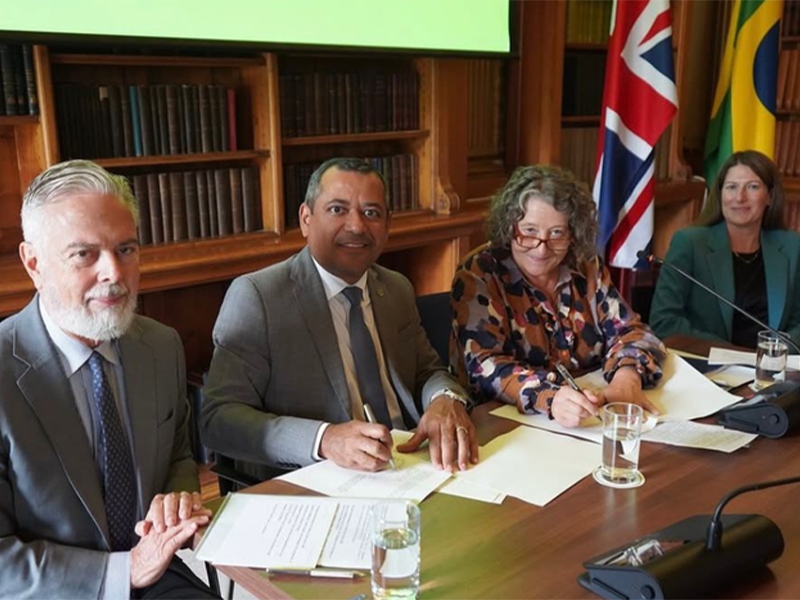 Brasil e Reino Unido firmam memorando de entendimento