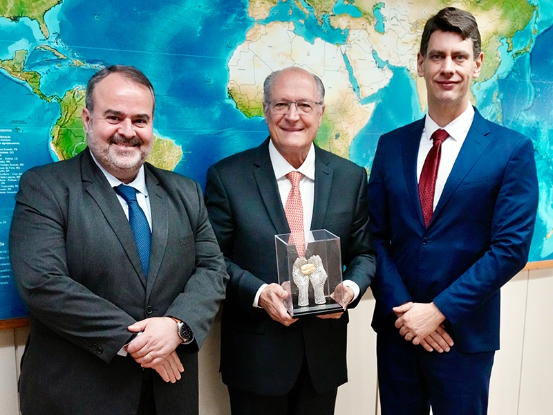 Lula busca reverter tarifa sobre café