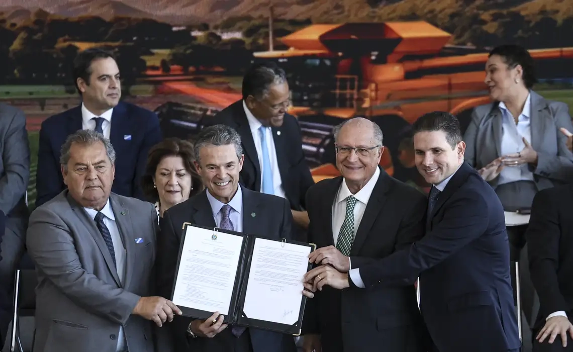 Plano Safra terá R$ 525 bi e muda regras do crédito